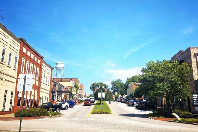 Senoia The Walking Dead Film locations 2 hours Walking Tour - From Woodbury to Alexandria