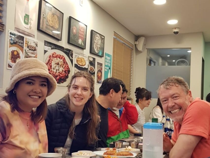 Seoul: Gwangjang Market Netflix Food Tour - Should you book the Seoul Gwangjang Market food tour?