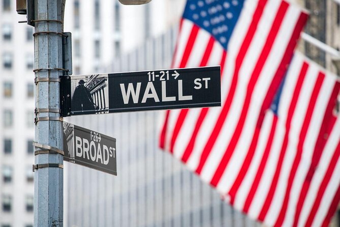 SUCCESSION Walking Tour - Uptown & Downtown NYC Filming Locations - Key details before you book