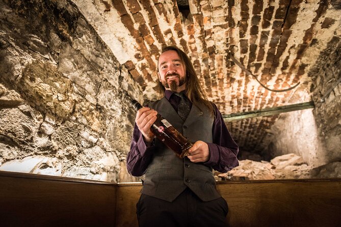 The Best Harry Potter Tour & Whisky Experience - Waverley Station and the young wizard journey