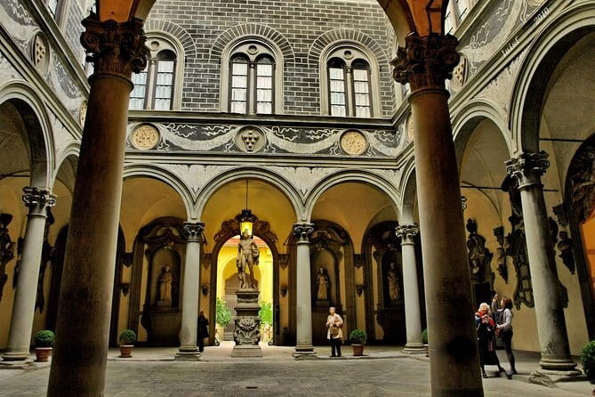 The Medici Family: Lorenzo The Magnificient and the TV movie - Who will get the most from this experience?