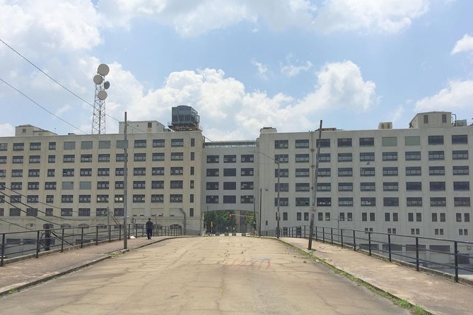 The Walking Dead in the City: Private Atlanta Film Location Tour - Cobb Energy Performing Arts Centre: the CDC setting