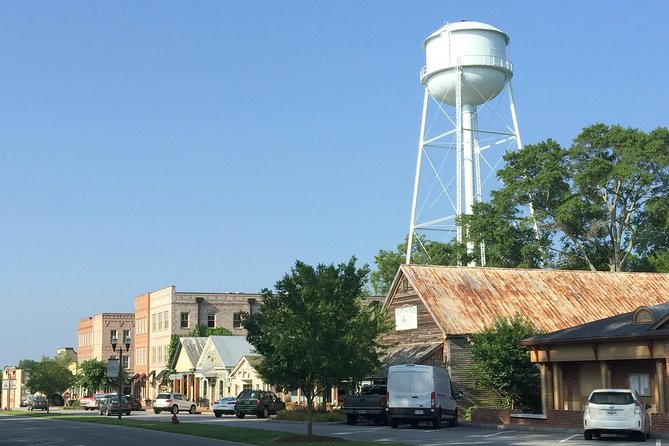 The Walking Dead: Private Film Locations Tour of Senoia - Alexandria is best viewed with the right expectations