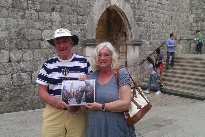 Tour The Game of Thrones - Private Walking Tour - Finishing with the Iron Throne replica