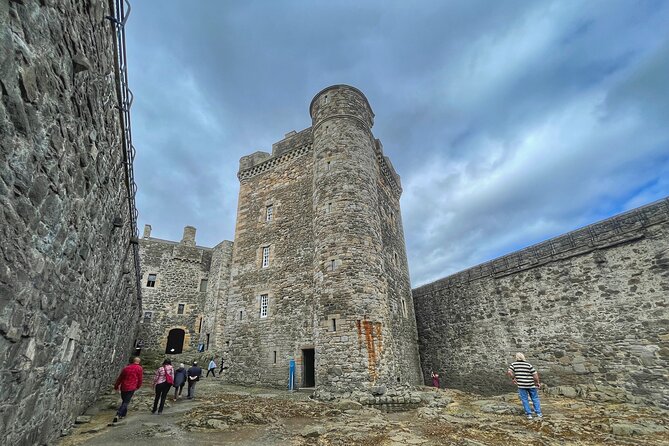 Ultimate Outlander Day Tour - Falkland: Outlander’s Inverness
