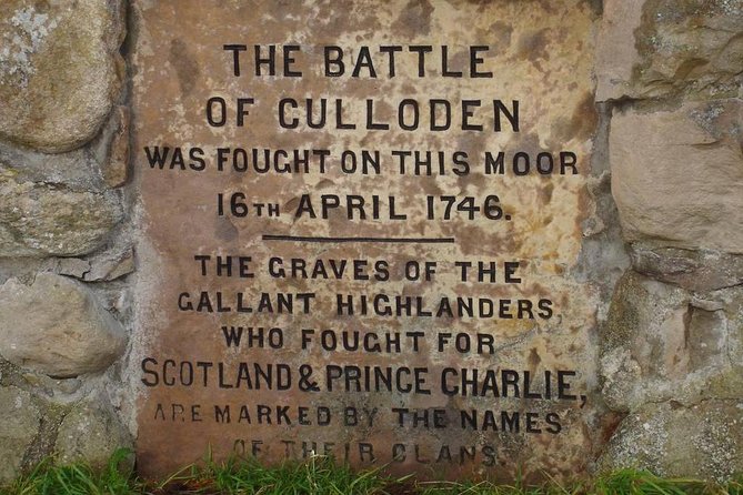 Urquhart Castle, Culloden, Clava Cairns, Loch Ness - A full Highland day from Invergordon