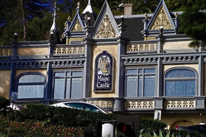 Walk Through Hollywood’s True Crime and Death - The guide makes the difference