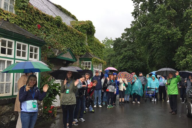 Walking Tour of The Quiet Man Film Locations in Cong - The museum’s costumes and movie memorabilia