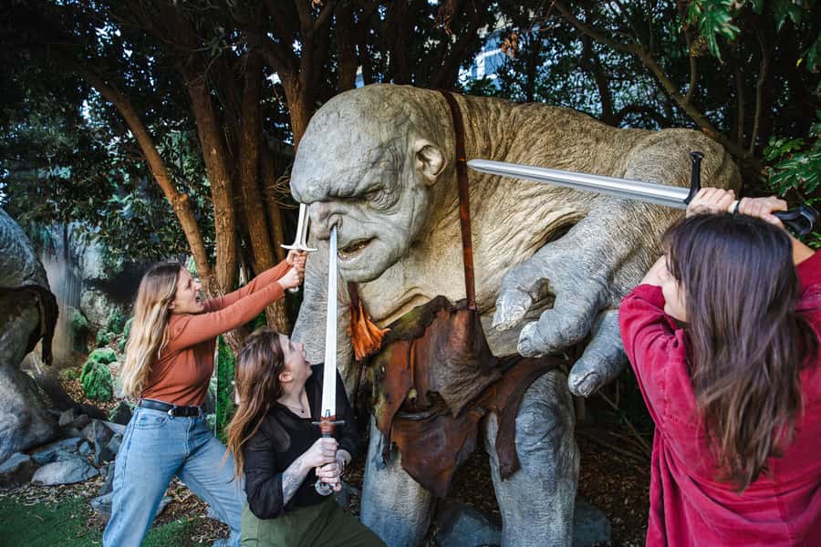 Wellington: Lord of the Rings Half-Day Guided Tour inc Weta - From Wellington port to the world of Middle-earth